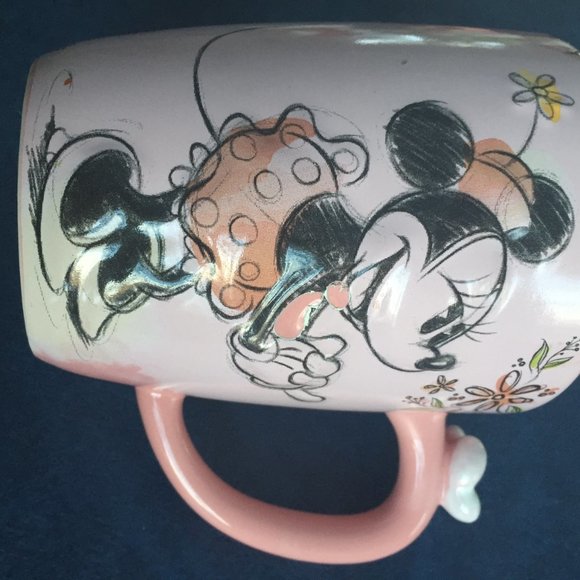 Disney Pink Mug "Bow" with Minnie - Picture 10 of 10